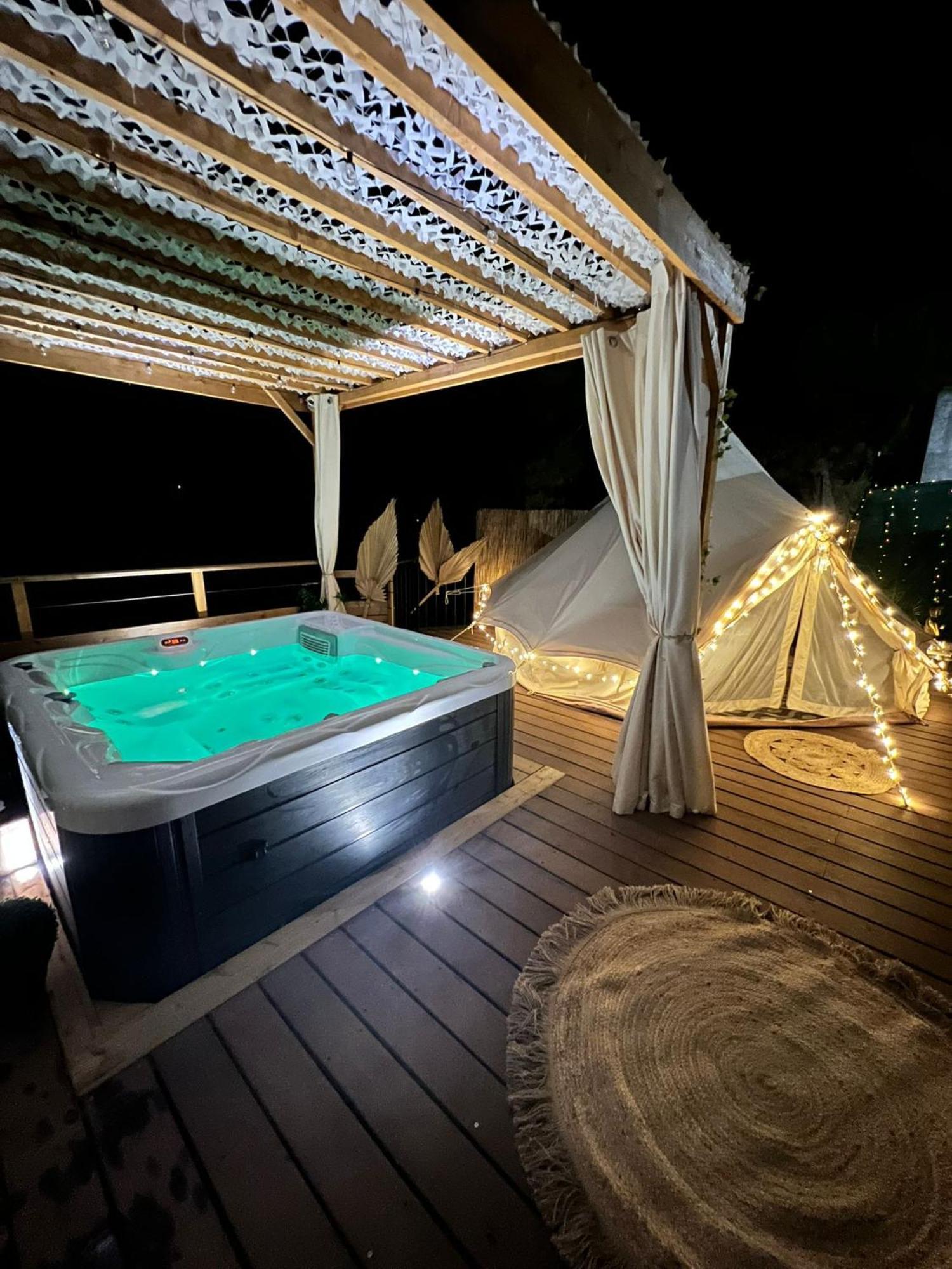 Love Room Tente Lodge Spa Mfg Chez C&C, Exclusivement Reservee Aux Adultes Cantaron 外观 照片